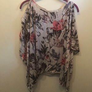 Jennifer Lopez Flower Blouse